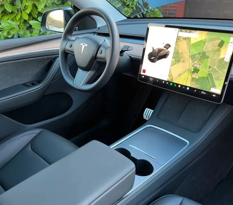 Tesla Model Y Performance Image 9
